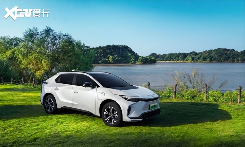 广汽丰田铂智4x上市,近距离感受丰田纯电战力-爱卡汽车爱咖号