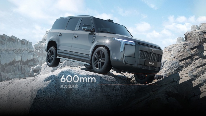 30万以上的大空间新能源SUV 蔚来ES8和极石01怎么选？