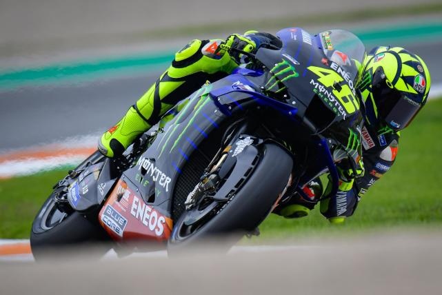 “猴王”退居幕后当老板！MotoGP车手罗西宣布退役