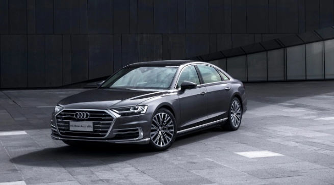 配6.0T W12，“高端版”奥迪A8曝光，能跟迈巴赫齐名？