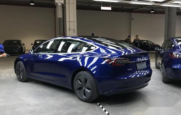 国产特斯拉Model 3最新消息，续航、价格双降