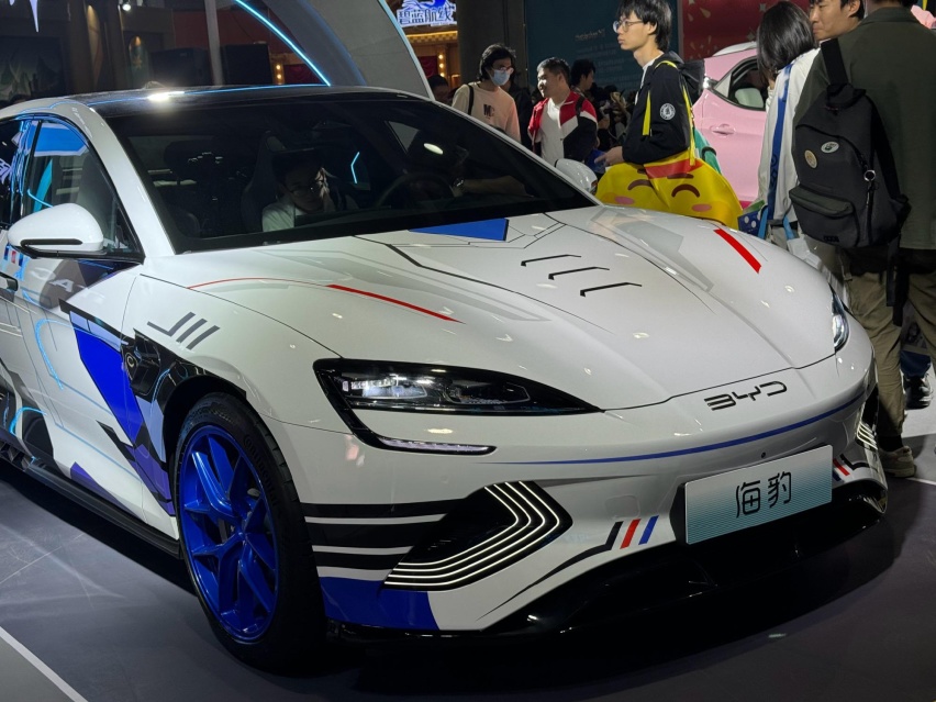 比亚迪展台亮相广州漫展：让动漫与汽车交融，与年轻人玩在一起