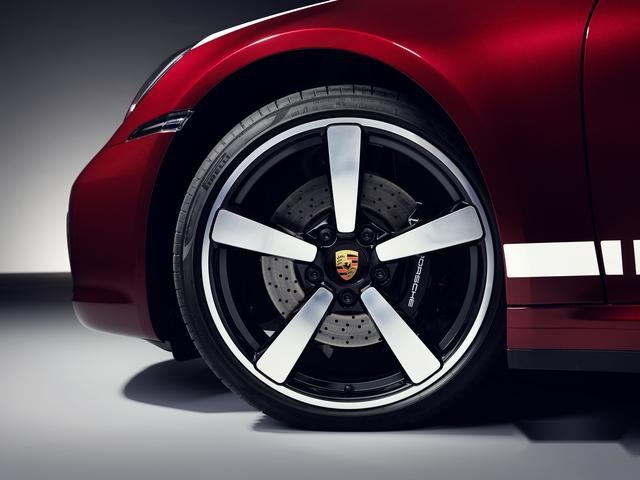 全新保时捷911 Targa：经典的传承与进化