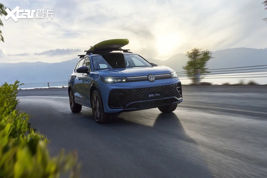 0t发动机,传动系统匹配7挡湿式双离合变速器,顶配车型带有适时四驱