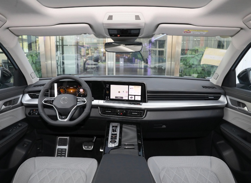 三款适合家用的中大型SUV，30万左右拿下，气场配置都跟得上