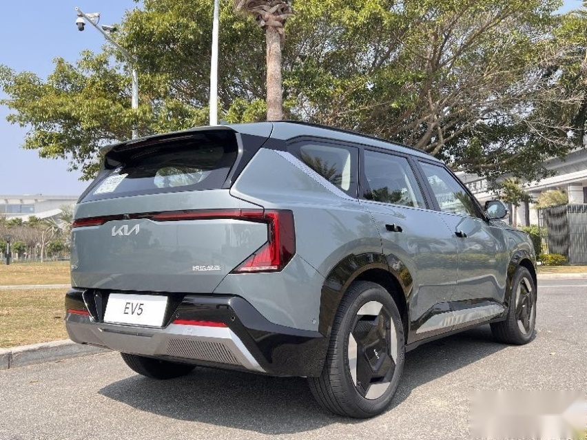 试驾起亚EV5：720km的续航是优势，开起来怎样？