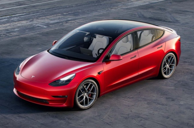 Model 3又涨价达27.99万！买它还值吗？