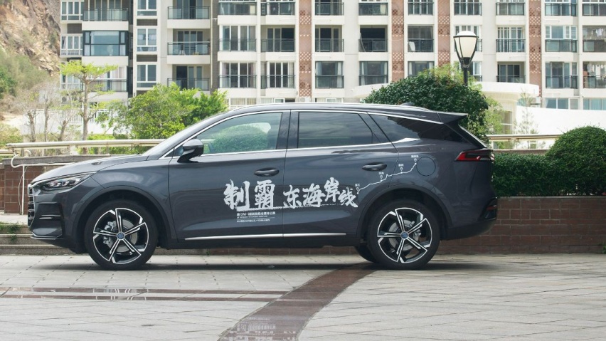 7座SUV/油耗低，适合家庭消费者，试比亚迪唐 DM-i
