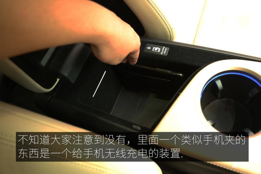 触电新生斯图加特骏马 保时捷Taycan Turbo静态体验