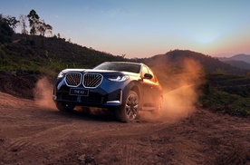 全新BMW X3长轴距版，空间大了，更舒适了，但驾趣不变