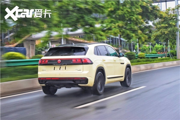 贯穿式大灯   宽体车身:试驾全新途昂x,这样的大众你还喜欢么