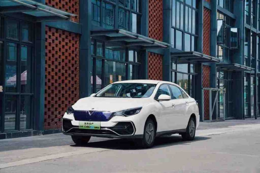 东风日产启辰D60EV PLUS补贴后售价12.98万元起 每公里仅需