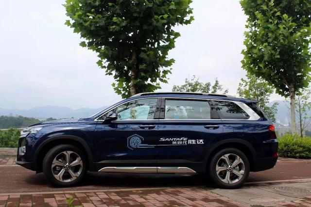 想要一台家用的六座中型SUV?或许第四代胜达就是你找的那款!