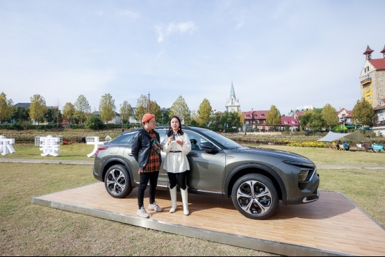 承诺“客户在哪，服务就在哪”，凡尔赛C5 X本月计划交付超5000辆