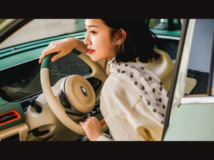 14.1万起，安全智能再升级，欧拉好猫依旧是女性市场NO.1