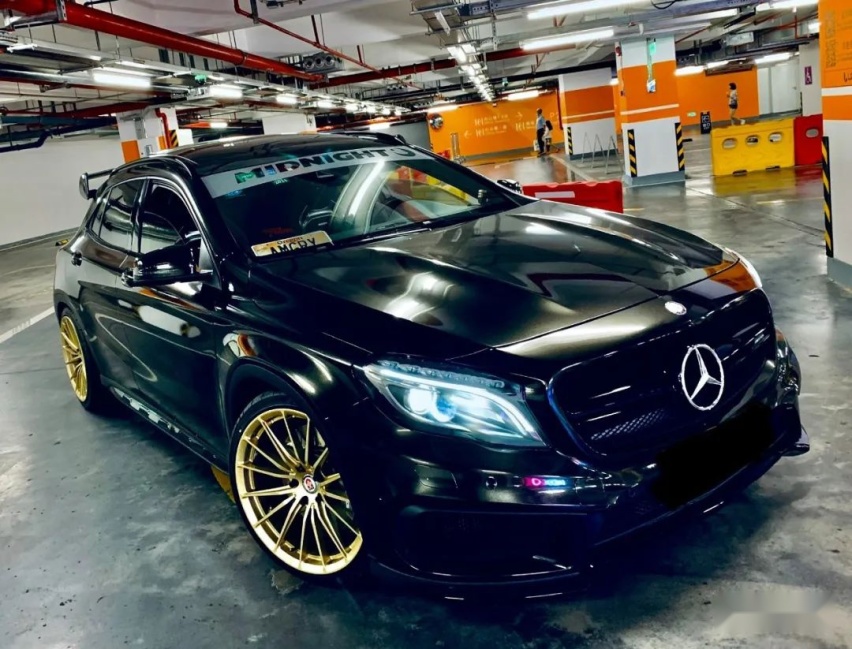 忽悠母亲买了辆奔驰GLA45 AMG，我将它改出了