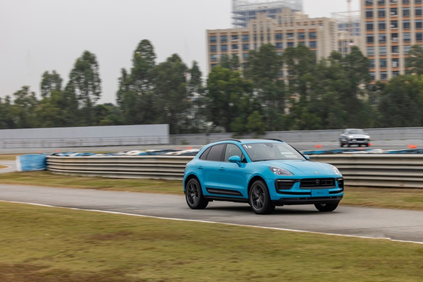 全系动力升级 赛道试驾新款保时捷Macan