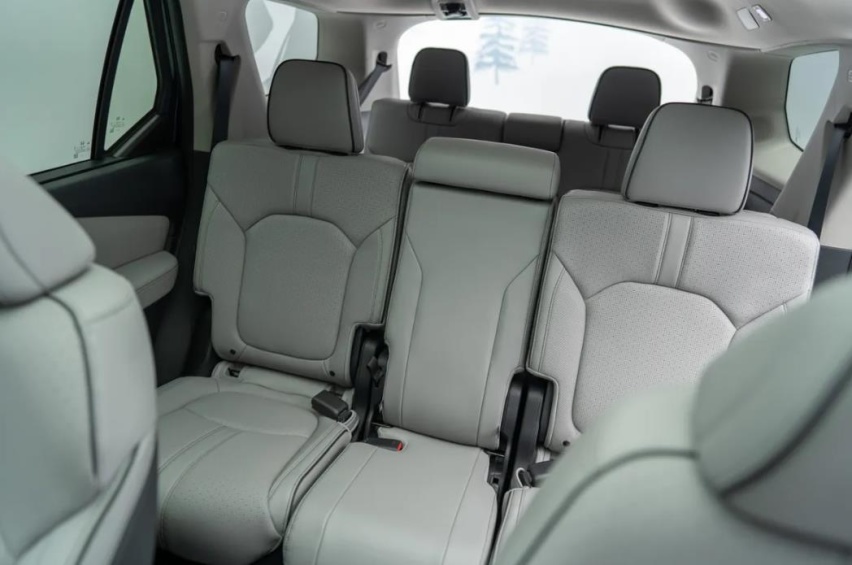 解读新本田飞行员7座SUV，搭3.5L V6发动机，竞争丰田汉兰达