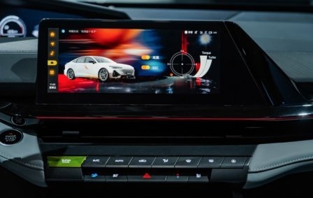 限时优惠价13.99万，长安UNI-V智电iDD、UNI-K智电iDD