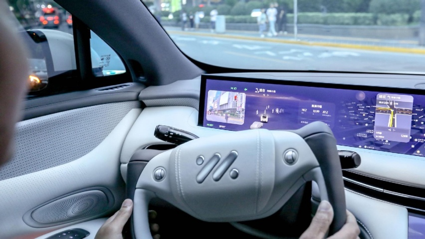 更适合城市的智能SUV，搭全程Ai舱的智己LS7上市，28.98万起