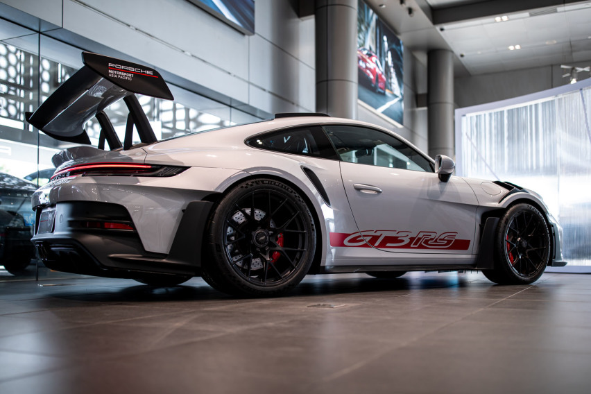 硬核赛道机器 实拍保时捷911 GT3 RS
