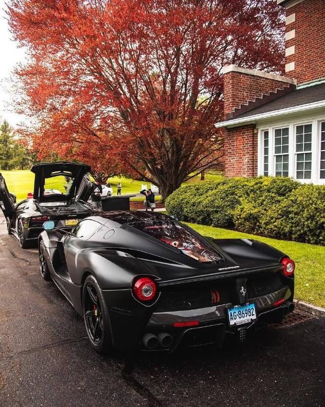全黑化风格的法拉利LaFerrari实车