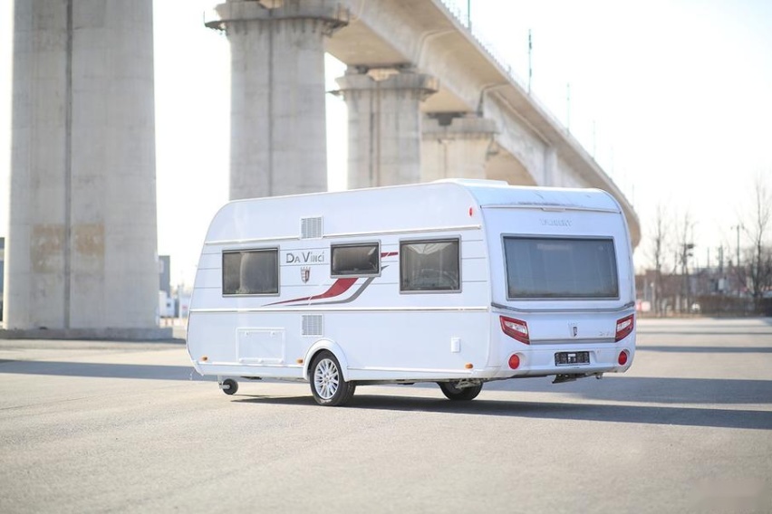 厉害!家具内配通风系统 实拍特比特达芬奇TD490拖挂房车
