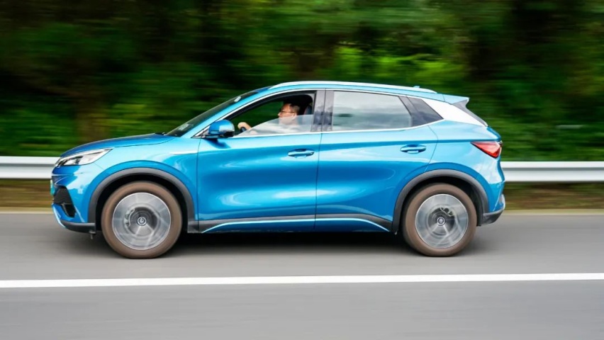 比亚迪首款15万纯电SUV，开着行吗？