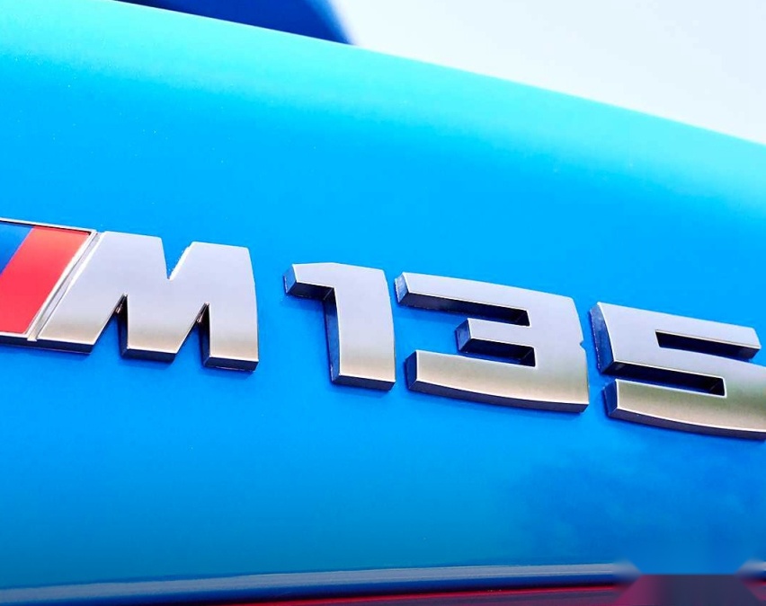 运动的两厢车 全新宝马M135i海外实车