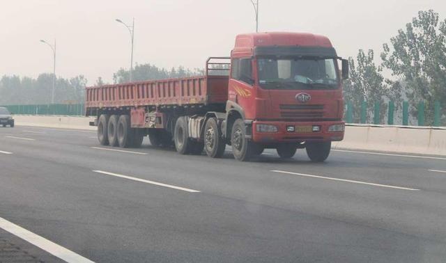 长假返程：长途行车2小时以上，牢记这几点，危急时刻能保命