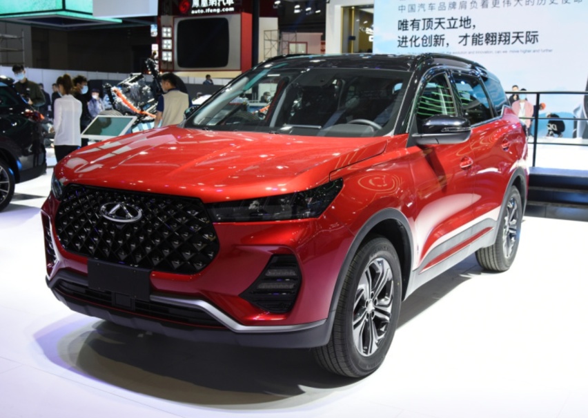 运动元素更丰富,搭1.6T发动机,瑞虎7超能版10.99万起