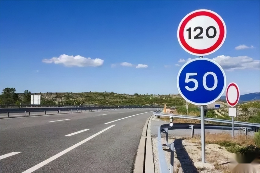 新规高速可以开到143km/h 但这真的不算违章吗？