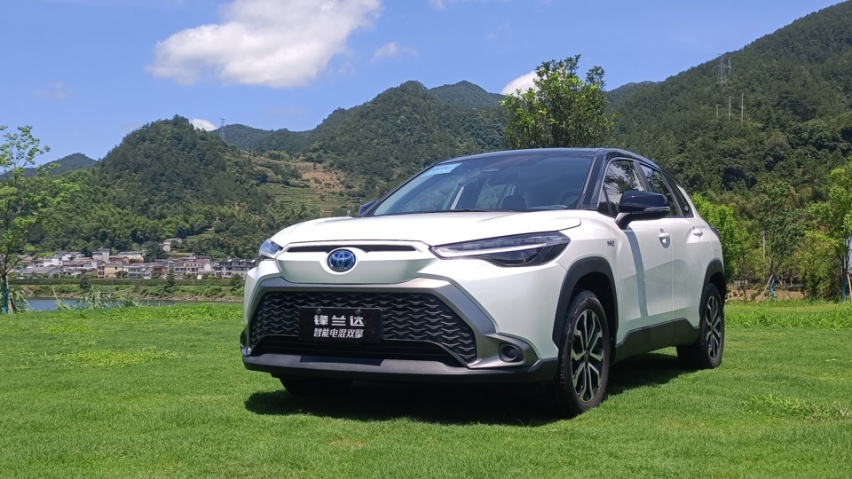 纯油版油耗6L本就挺省油，丰田为啥还给锋兰达上混动？