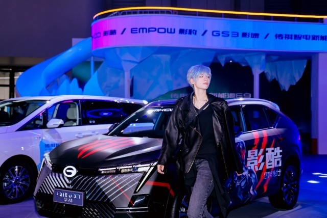 还有粉丝不知道的吗？这是卡琳娜也点赞的SUV！