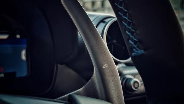 赛道试驾全新法拉利F8 Tributo