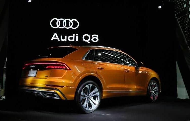 高端的运动风 全新奥迪Q8海外实车