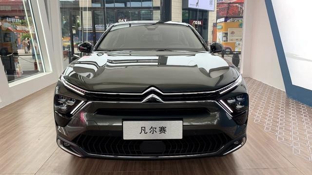 跨界法系车卖16万起能不能火？体验雪铁龙凡尔赛C5X