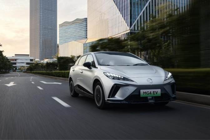 试驾MG4 EV：它到底有什么魅力能不断地刷新在海外市场的新纪录？