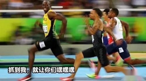 最近有台千匹奥迪TT RS很猖狂，有人让改哥去崩他