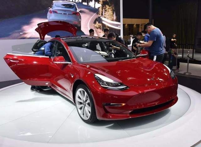 特斯拉Model3被捧上天，比亚迪汉、小鹏P7还有机会吗？