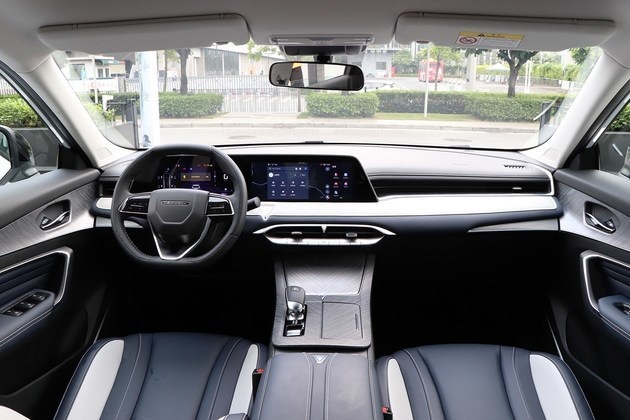15万元落地买紧凑SUV 后起新秀对比新颜老将哪款更值？