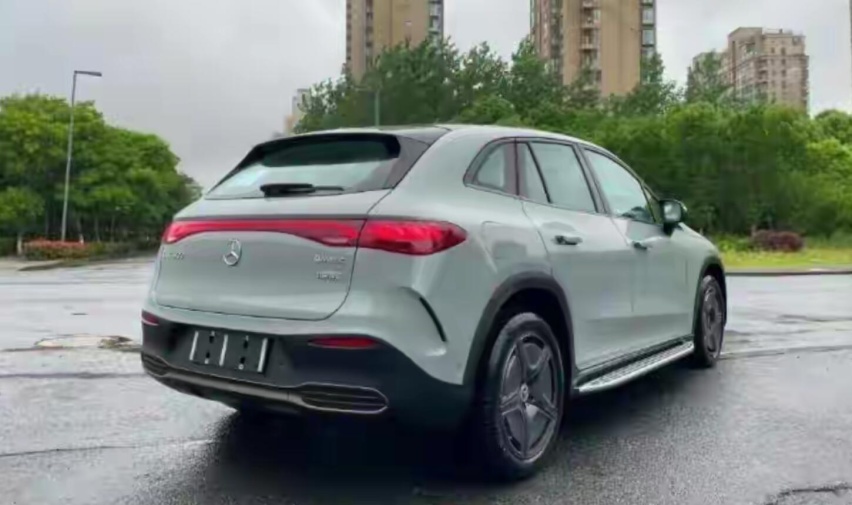 7月售736台，环比下滑过半，奔驰EQE SUV折戟市场？