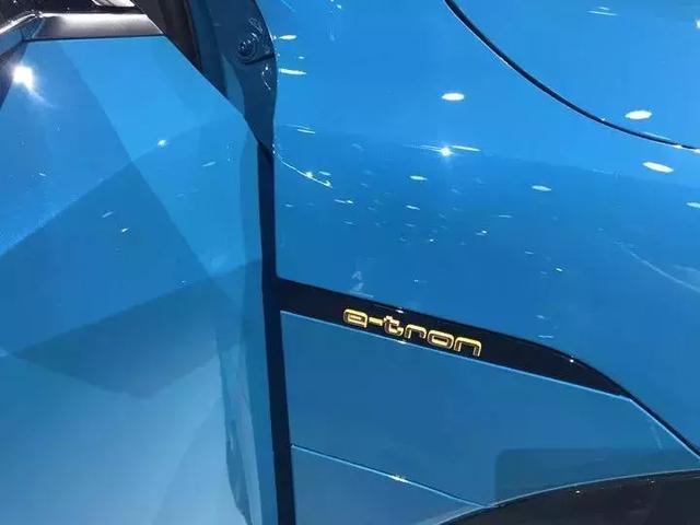 奥迪“逆袭”纯电时代，e-tron和Q2L e-tron“带盐”豪华与靠谱