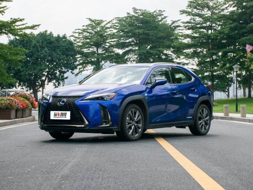 16万起售绝对卖爆！丰田又推新SUV 油耗只要4.5L？