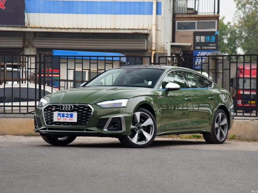 比S4贵了15万，S5多出来的这些值15万吗？