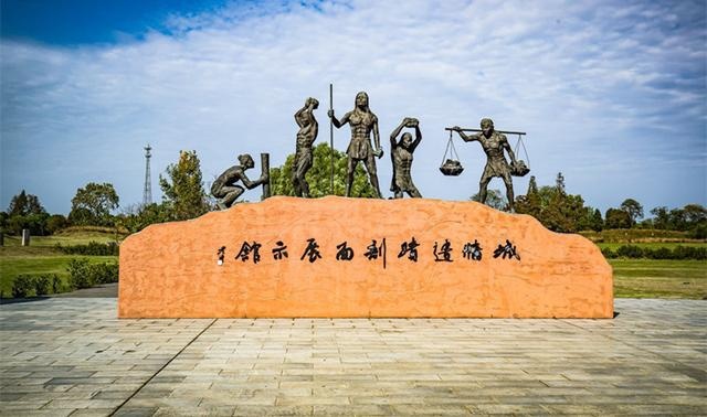 昂科旗：寻得世间芙蓉镇，犹思天下岳阳楼