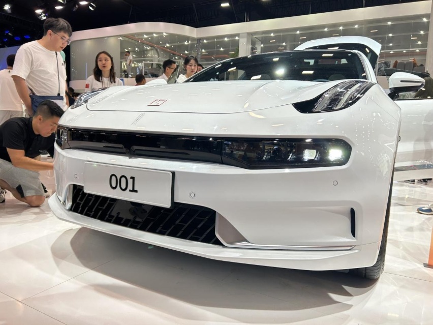 极氪全系车型登陆成都车展，百万超跑有望9月初正式亮相