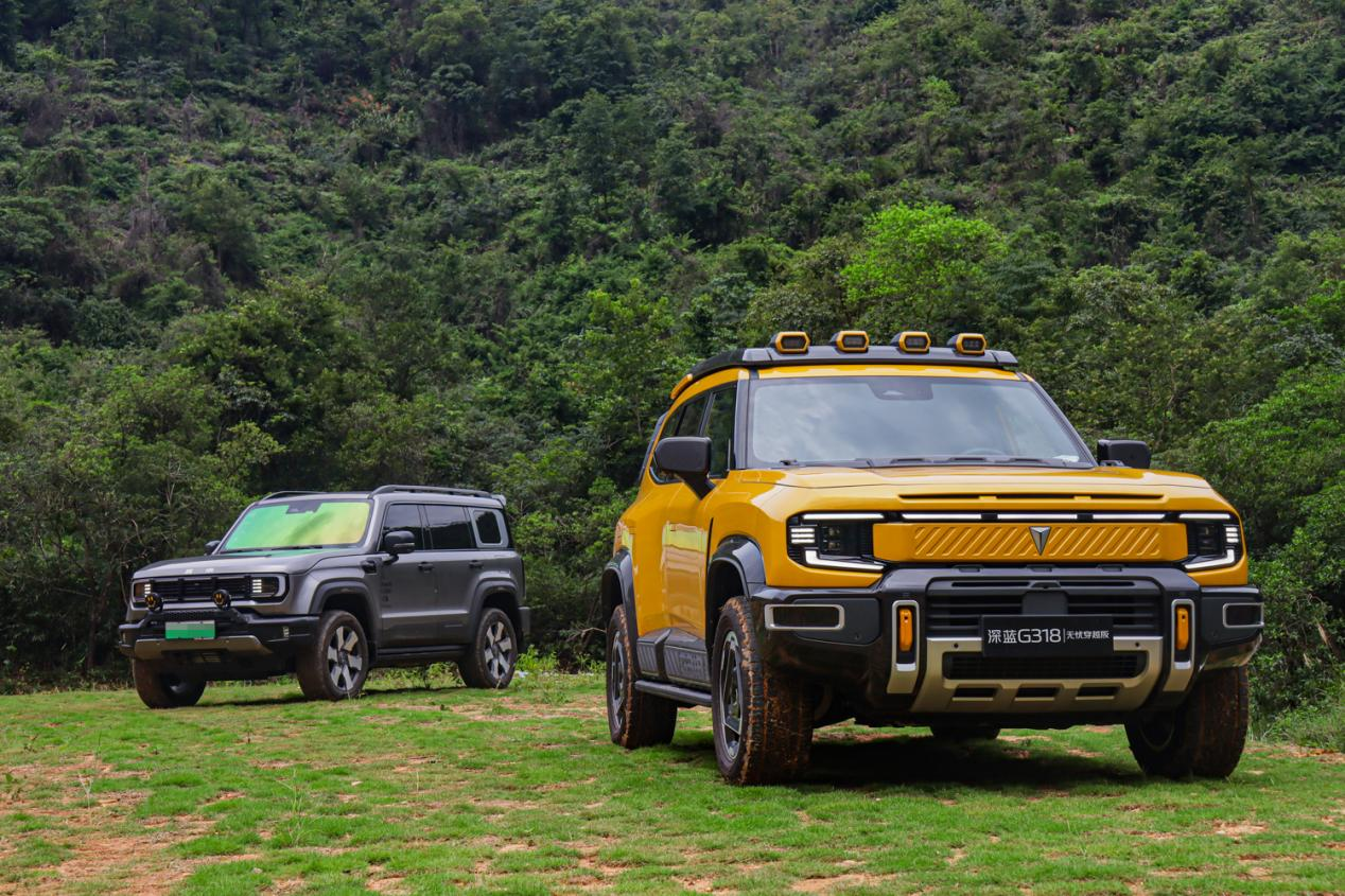 20萬預算買方盒子,深藍G318無憂穿越版和BJ40增程,誰更好? 20萬預算買方盒子,深藍G318無憂穿越版和BJ40增程,誰更好?