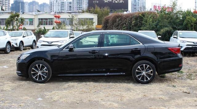 降价2万，2.0T+8AT+后驱，这款5米长合资中大型车，怎