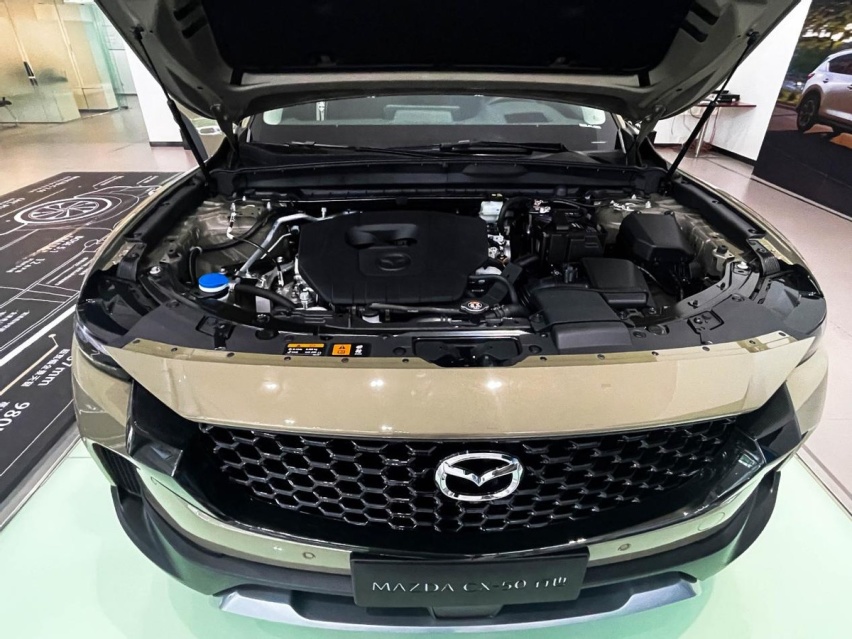 低调技术控!2.5L智能无感变缸,全新CX-50又省又猛15.98万起